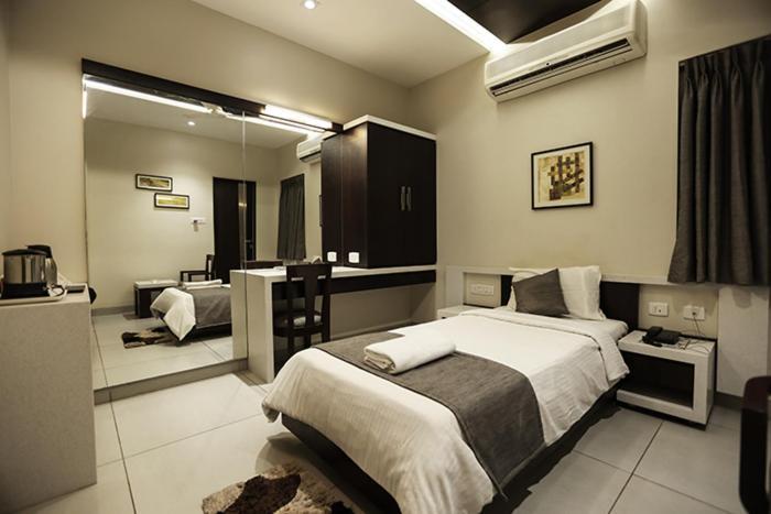 Sree Sakthi Residency Hotel Kanchipuram Ngoại thất bức ảnh